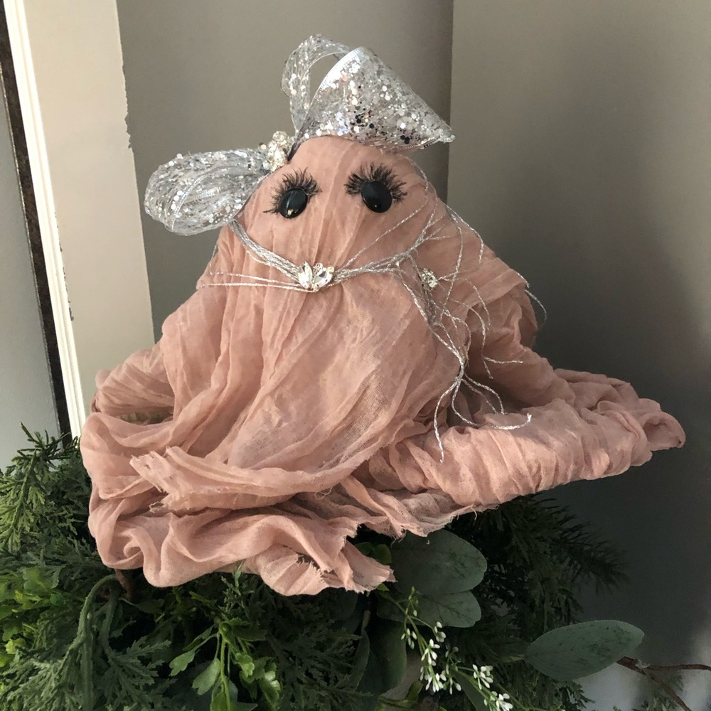 Large Boo-G ghost